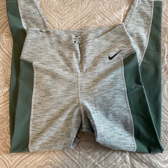 Nike Pants - Nike Dri fit leggings